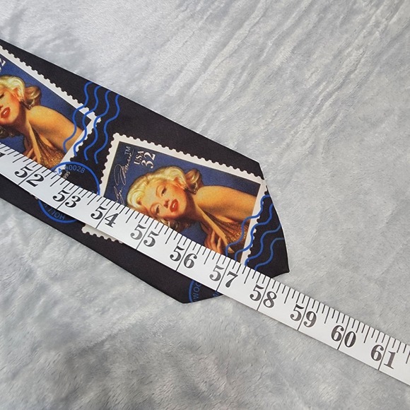 Vintage Ralph Marlin Tie Mens One Size Black Marilyn Monroe Stamps USPS 1995 USA - Picture 10 of 12
